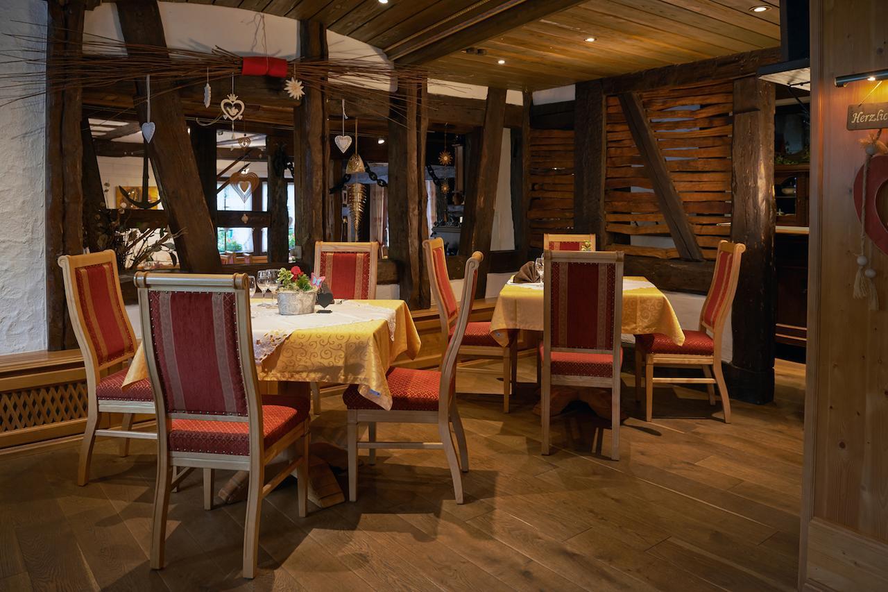 Hotel & Restaurant Zum Karpfen Obernburg am Main Esterno foto